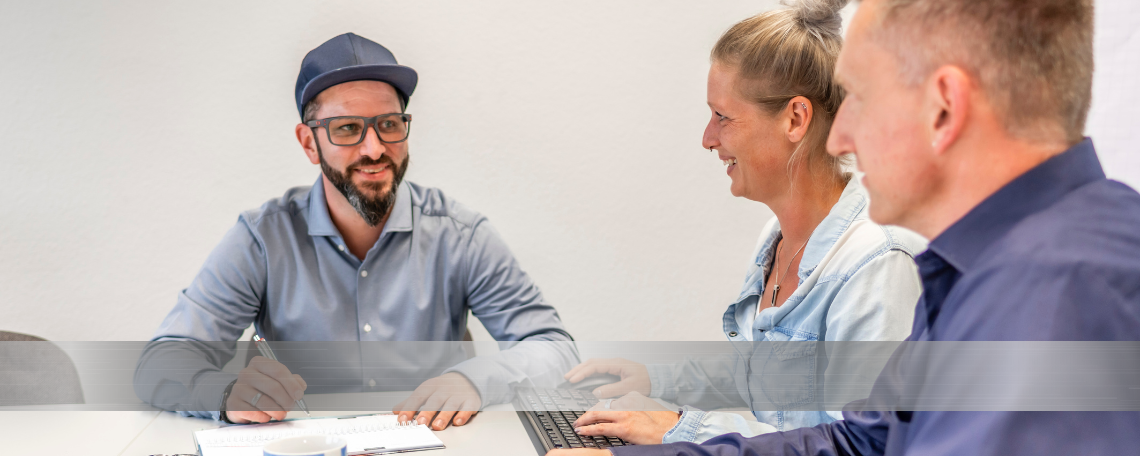 Kaufmann / Kauffrau für Büromanagement (m/w/d), 1. Bild